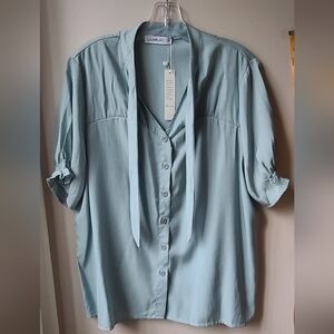 NWT Liumilac Dressy Top Button Up Silk Feel - XL
